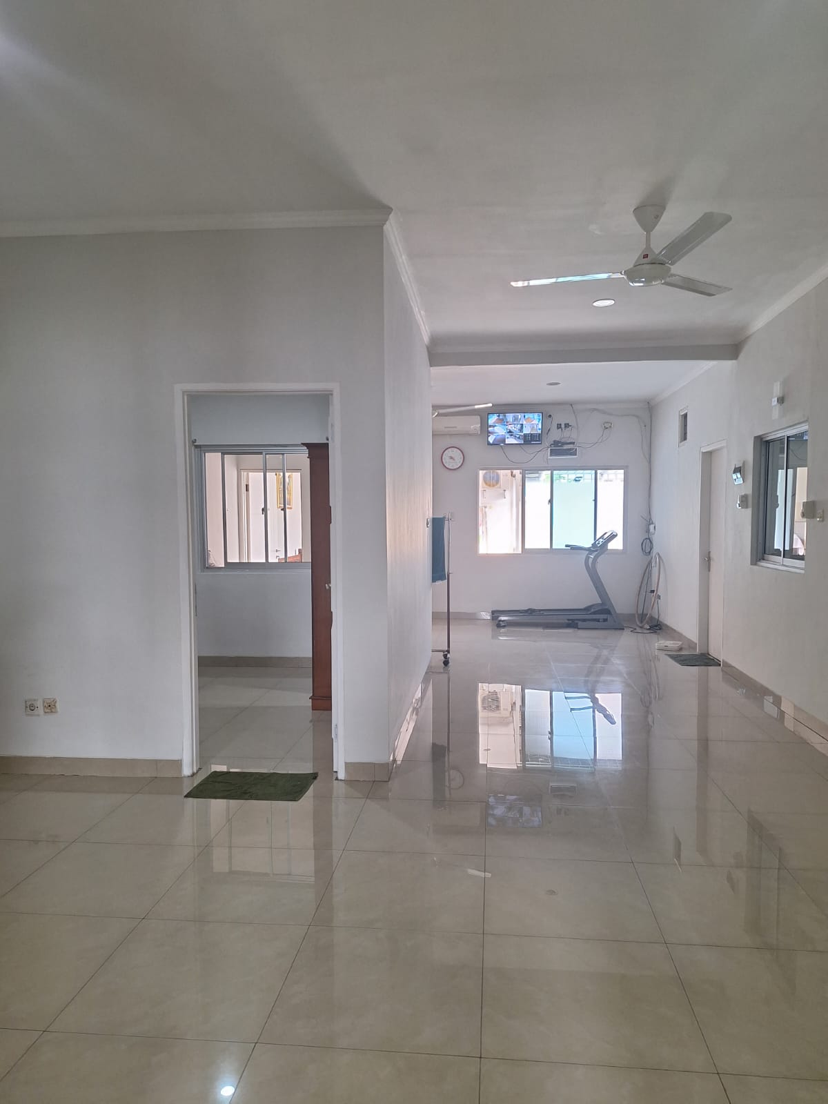 Rumah Disewakan Fully Furnished di Taman Dago Lippo Cikarang